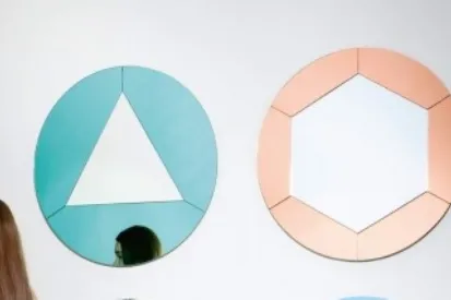 Specchio di design con decorazione colorate Tropicana di Miniforms