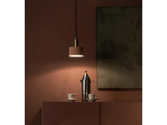 Lampada a sospensione Sirio in metallo verniciato con decoro in ottone di Stones