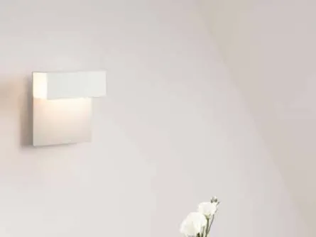 Lampada moderna da parete in metallo Volvit di Cattaneo