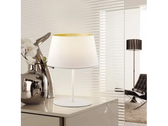 Lampada con paralume esterno bianco e interno oro Willer di Adriani e Rossi