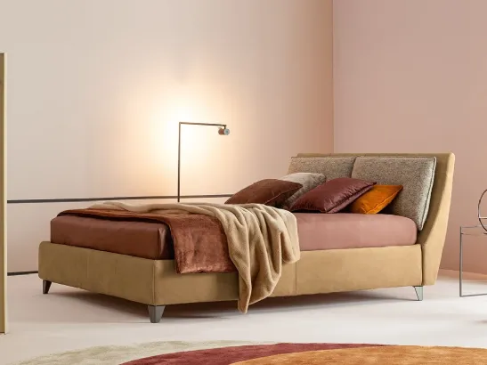 Letto in tessuto con testiera Attico di Twils