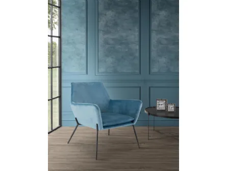 Poltroncina Gin in velluto con base in metallo di Stones