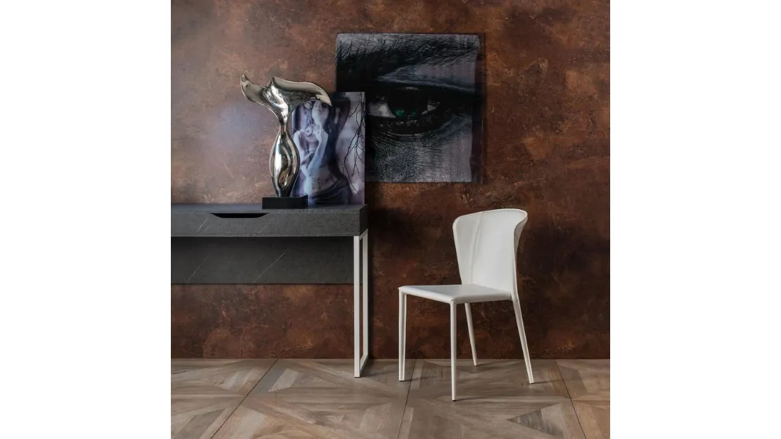 Sedia Break rivestita in similcuoio bianco di Stones