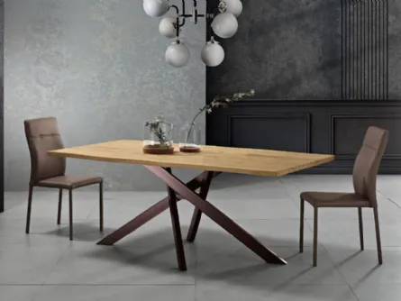 Tavolo Blair in tranciato di Rovere naturale con nodi di MaxHome
