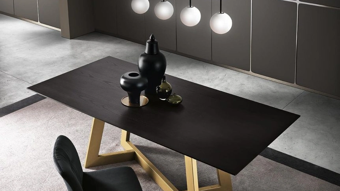 Tavolo Eddy di MaxHome