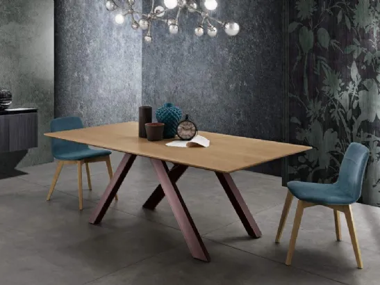 Tavolo Emme in legno di Frassino natura con basamento in laccato metallizzato di MaxHome