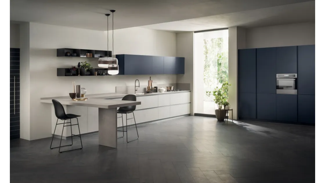 Cucina Moderna DeLinea in Concrete Jersey e Blu Moon opaco di Scavolini